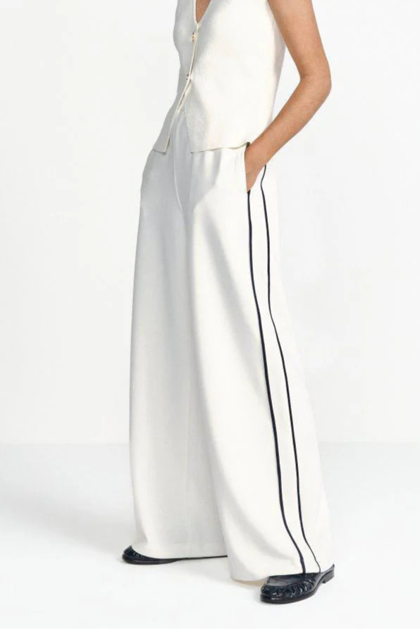 Rich & Royal - Peached Navy Trim Pant