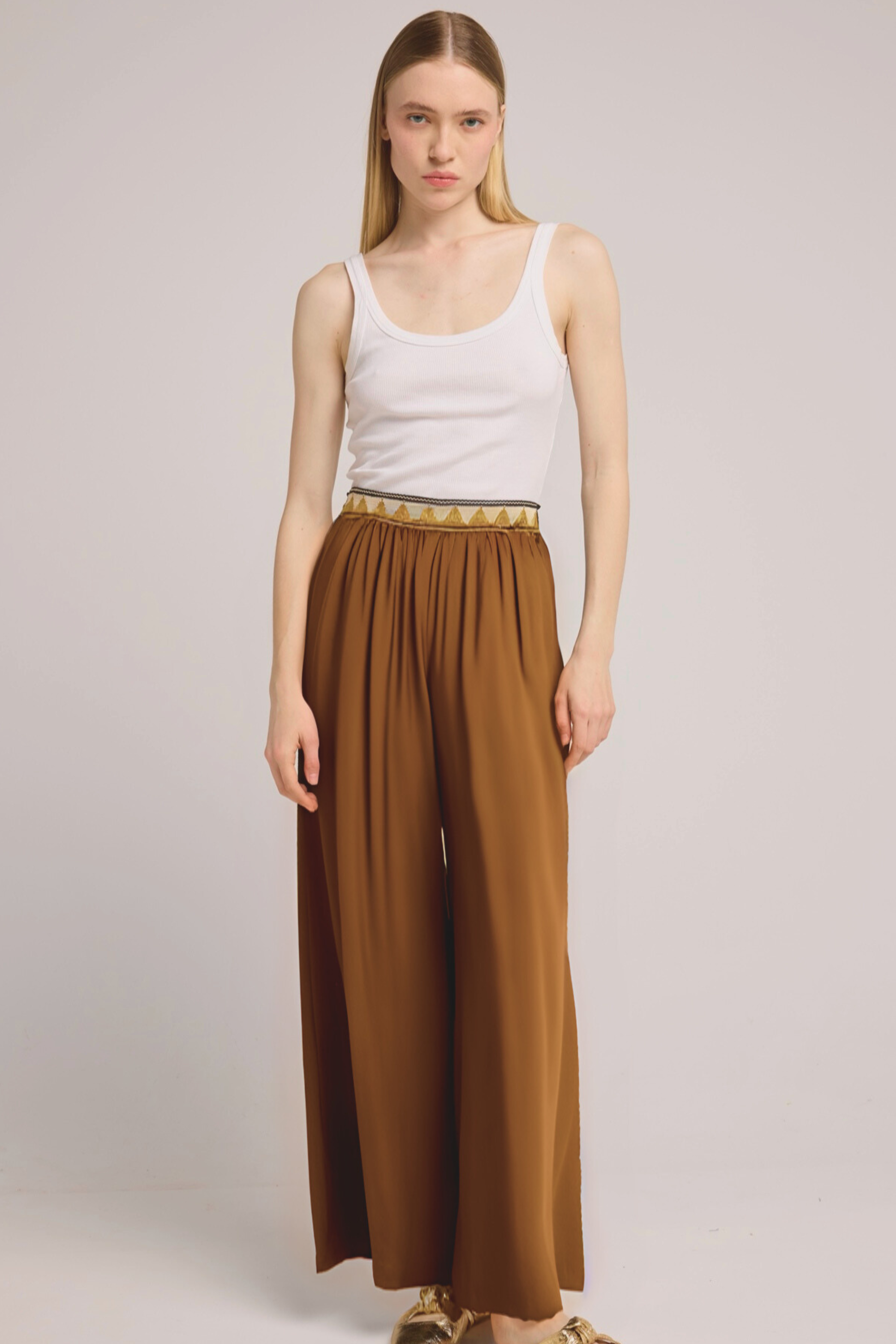 #colour_camel