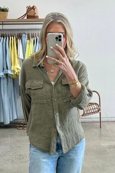 #Colour_khaki